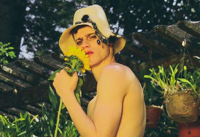 From urban mockery to successful model: the Brazilian overcomes bullying and fashion shows for brands in Europe From urban mockery to successful model: the Brazilian overcomes bullying and fashion shows for brands in Europe