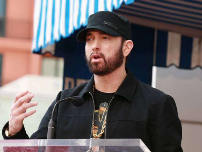 “There were 10 drug dealers at the same time,” Eminem says of drug addiction “There were 10 drug dealers at the same time,” Eminem says of drug addiction