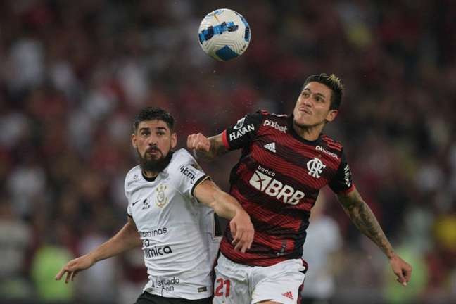 Pascoal mede distância entre Flamengo e Corinthians e aponta fator que aproxima clubes