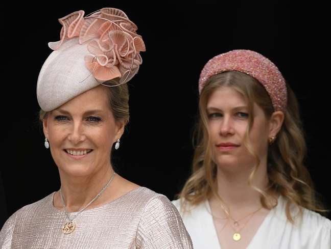 Sophie and her daughter Louise, Elizabeth II's closest grandson: life away from the palaces Sophie and her daughter Louise, Elizabeth II's closest grandson: life away from the palaces