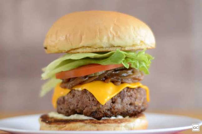 Full homemade burger |  Photo: Kitchen guide