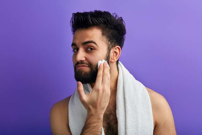 It is essential to take care of the beard after coloring It is essential to take care of the beard after coloring