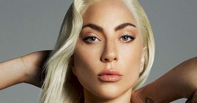 Lady Gaga cries after the Miami show is discontinued Lady Gaga cries after the Miami show is discontinued