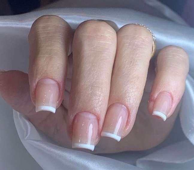Francesinha is a classic of decorated nails (Reproduction / Instagram @naiaralimanails) Francesinha is a classic of decorated nails (Reproduction / Instagram @naiaralimanails)