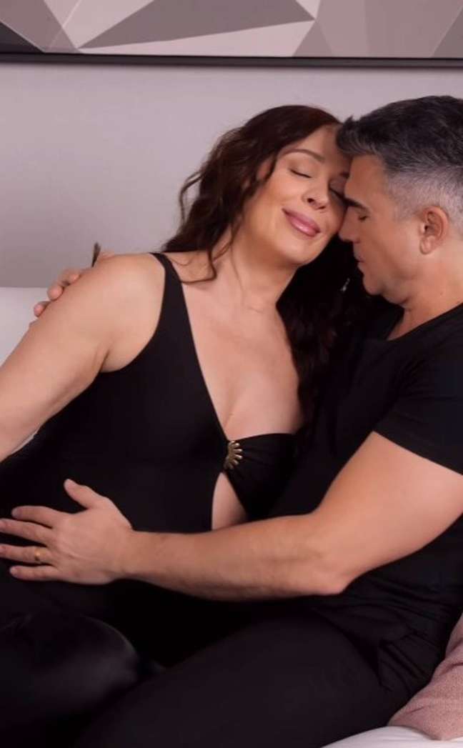 Claudia Raia announces that she is pregnant with her third child at the age of 55