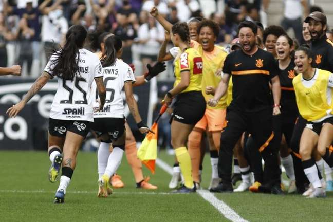 Corinthians anuncia a venda de 10 mil ingressos para final do Brasileirão Feminino