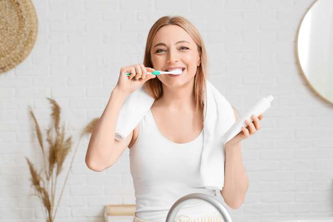 Bad breath can be caused by the accumulation of bacteria on the teeth. Bad breath can be caused by the accumulation of bacteria on the teeth.