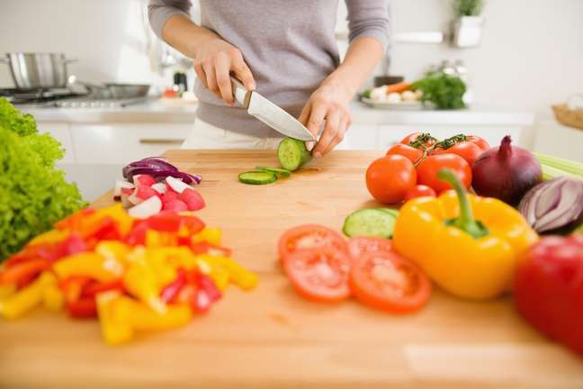 Healthy eating helps you lose weight Healthy eating helps you lose weight