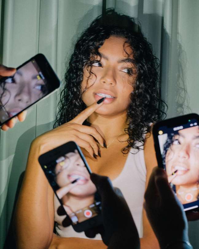 Any Gabrielly announces departure from Now United and solo career Any Gabrielly announces departure from Now United and solo career