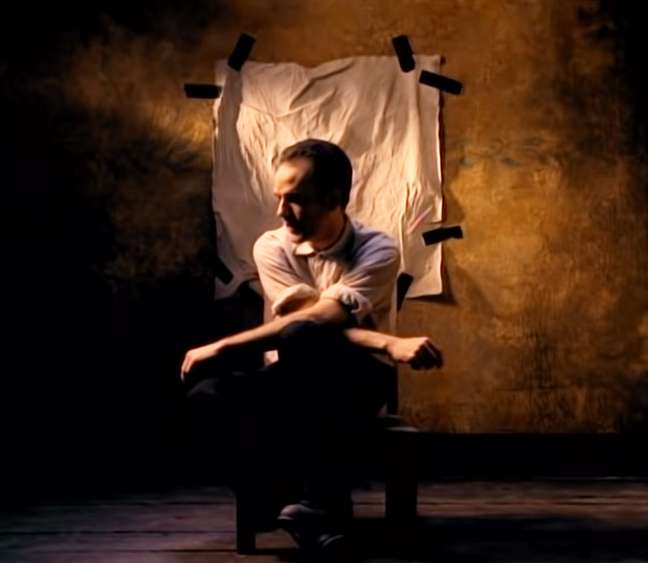 REM’s “Losing My Religion” hits 1 billion views on YouTube