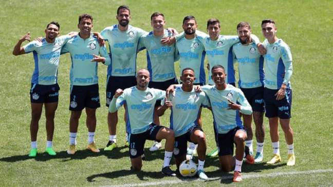 Palmeiras faz treino técnico e exercita passes pensando no Atlético-MG; veja provável time