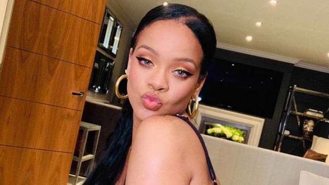 Rihanna will be the attraction of the SuperBowl and the web is betting on a new album Rihanna will be the attraction of the SuperBowl and the web is betting on a new album