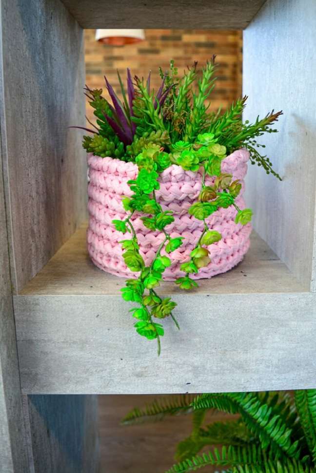 22. Small basket. Source: Circle 22. Small basket. Source: Circle