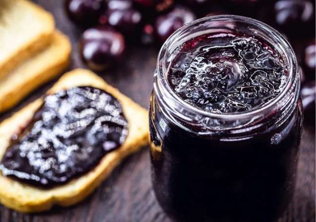 Power up your afternoon coffee with this delicious jabuticaba jelly Power up your afternoon coffee with this delicious jabuticaba jelly