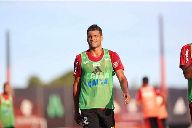 Ex-Flamengo lamenta situação de Bruno Henrique: Nas mãos de pessoas que não sabem o que fazem