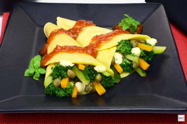 For a fit vegan breakfast, broccoli crepioca with cashew cream - Photo: Guia da Cozinha