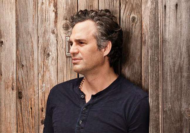 Mark Ruffalo goes Brazilian and tweets with Juliette, Preta Gil, Cleo, Porchat and Pabllo Vittar