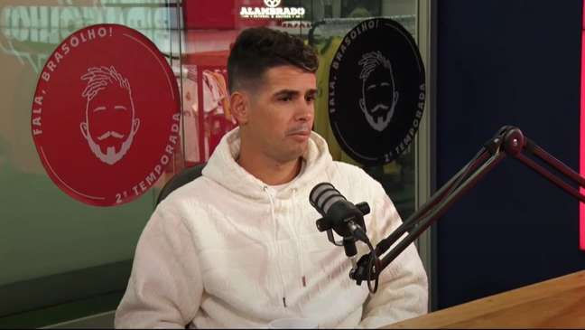 Oscar revela detalhes de relação com o Flamengo e fala sobre futuro: Posso jogar em várias posições