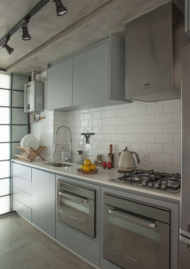 Kitchen project by Bruno Moraes Arquitetura. Kitchen project by Bruno Moraes Arquitetura.