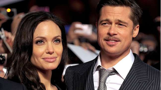 Angelina Jolie accuses Brad Pitt of sexual harassment on a jet Angelina Jolie accuses Brad Pitt of sexual harassment on a jet