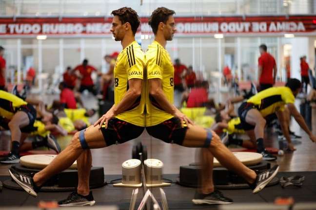 Retornos próximos? Rodrigo Caio e Bruno Henrique avançam em recuperação após cirurgias