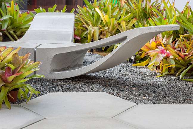 Inspired by the shape and texture of the bromeliad plant, Banco Bromelia furniture consists of three petal-shaped seats, which offer a different way of accommodation and rest, acting as a triple bench for large outdoor spaces. Inspired by the shape and texture of the bromeliad plant, Banco Bromelia furniture consists of three petal-shaped seats, which offer a different way of accommodation and rest, acting as a triple bench for large outdoor spaces.