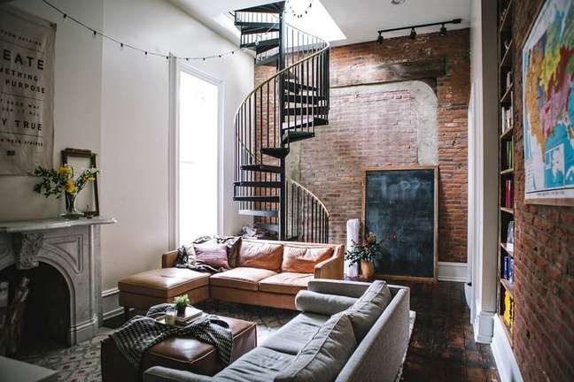 Don't be afraid to use prints or textures. Don't be afraid to use prints or textures.