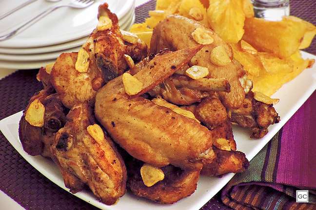 Sextou with chicken the bird of the bar! Discover the happy hour recipe Sextou with chicken the bird of the bar! Discover the happy hour recipe
