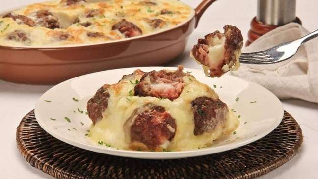 Recipe for baked stuffed meatballs for dinner Recipe for baked stuffed meatballs for dinner