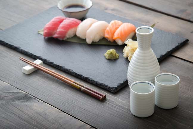 Beyond sake: Pairing sushi with alcoholic beverages can be simple and fruitful Beyond sake: Pairing sushi with alcoholic beverages can be simple and fruitful