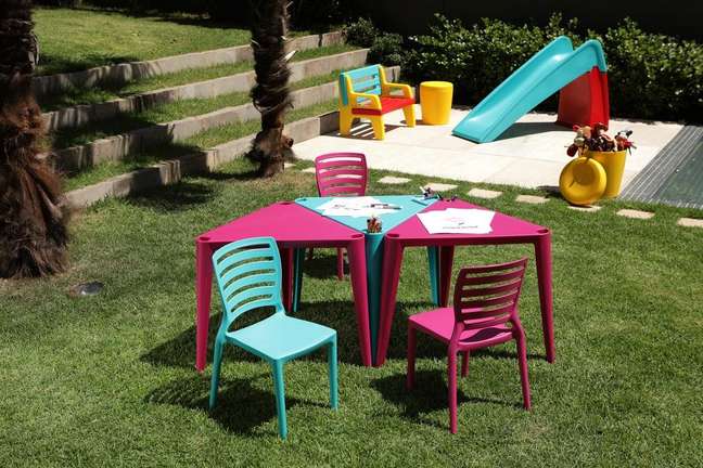 Sofia Children's Table and Chair + Tramontina Playground Line. Sofia Children's Table and Chair + Tramontina Playground Line.