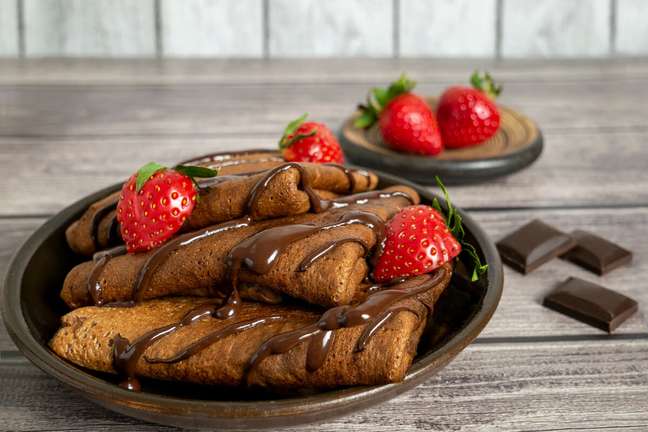 CrĂªpe with chocolate CrĂªpe with chocolate