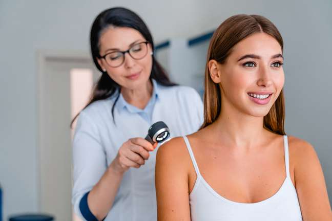 There are several types of ringworm, so a dermatologist is needed to properly classify them. There are several types of ringworm, so a dermatologist is needed to properly classify them.