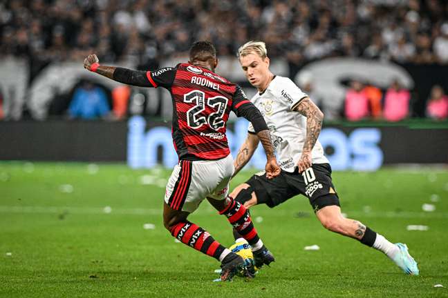 Corinthians chega para final contra Fla sem vencer há quase três meses como visitante