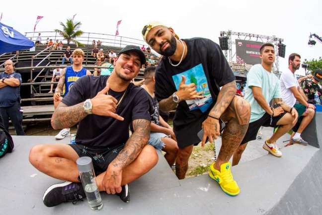 Gabigol e Gabriel Medina marcam presença no STU Open Rio