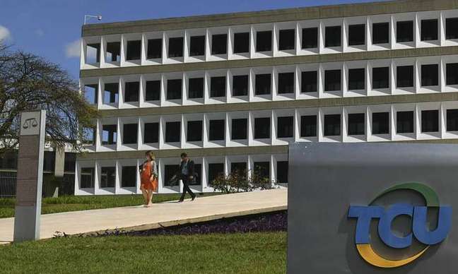 MP junto ao TCU pediu explicações ao Cade sobre motivação de investigar determinados órgãos de pesquisa e ignorar outros MP junto ao TCU pediu explicações ao Cade sobre motivação de investigar determinados órgãos de pesquisa e ignorar outros
