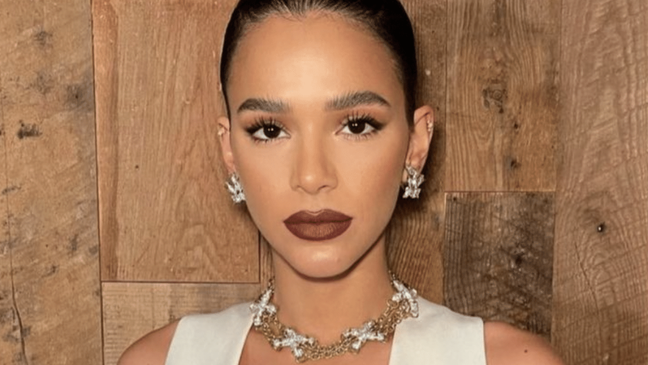 See the millionaire necklace worn by Bruna Marquezine at the premiere of “Black Adam” See the millionaire necklace worn by Bruna Marquezine at the premiere of “Black Adam”