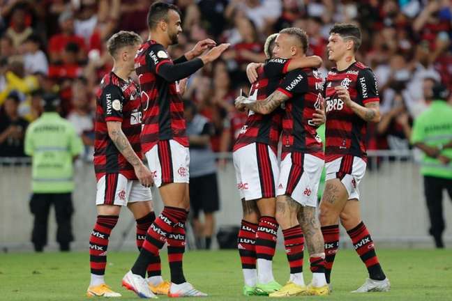 Flamengo emplaca cinco representantes na seleção da rodada do Brasileirão; veja lista