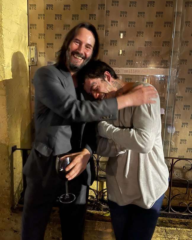 Whindersson meets Keanu Reeves and takes inspiration: “I’m on the right path” Whindersson meets Keanu Reeves and takes inspiration: “I’m on the right path”