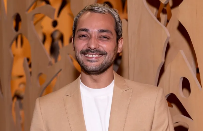 I only did it in the dark: Globo’s comedian reveals insecurity with his body at “hour H” I only did it in the dark: Globo’s comedian reveals insecurity with his body at “hour H”