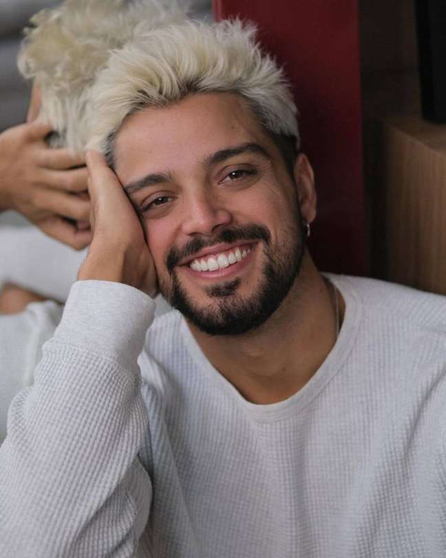 Rodrigo Simas talks about sexuality, appointment with Agatha Moreira and possible participation in ‘BBB’