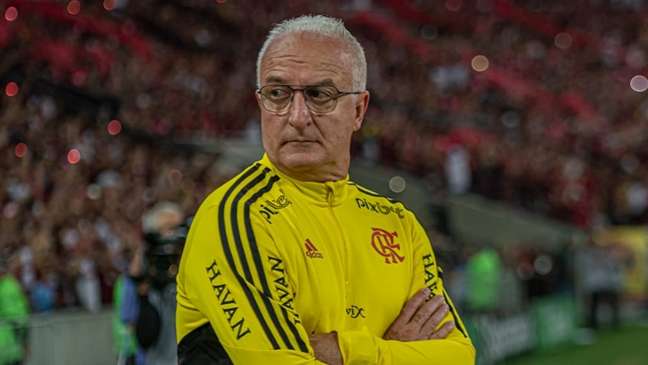 Substituições de Dorival preocupam torcida do Flamengo e acendem alerta para Libertadores