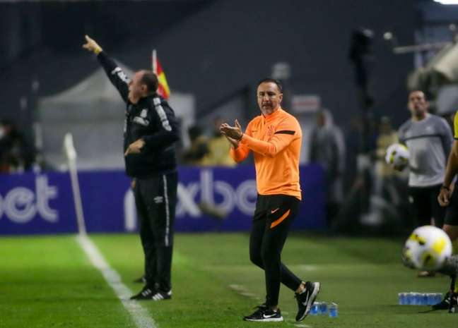 Vítor Pereira revela motivos que pesam para definir seu futuro no Corinthians