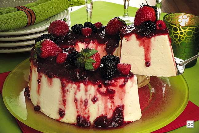 Red fruit syrup ice cream - Photo: Guia da Cozinha Red fruit syrup ice cream - Photo: Guia da Cozinha