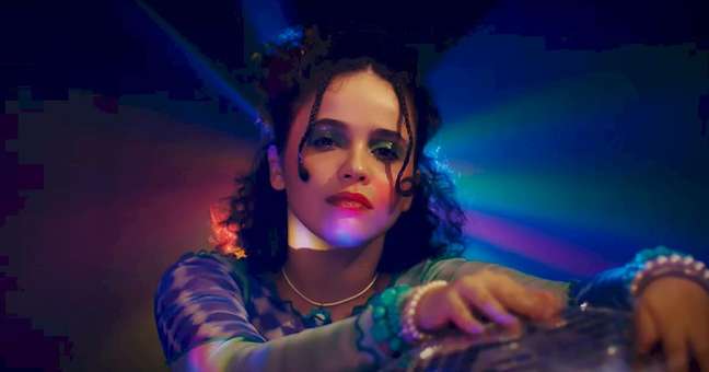 Carol Juno releases her debut song “Replay” in collaboration with Donatto Carol Juno releases her debut song “Replay” in collaboration with Donatto
