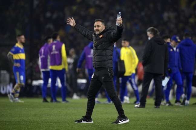 ANÁLISE: vitória do Corinthians teve assinatura de Vítor Pereira