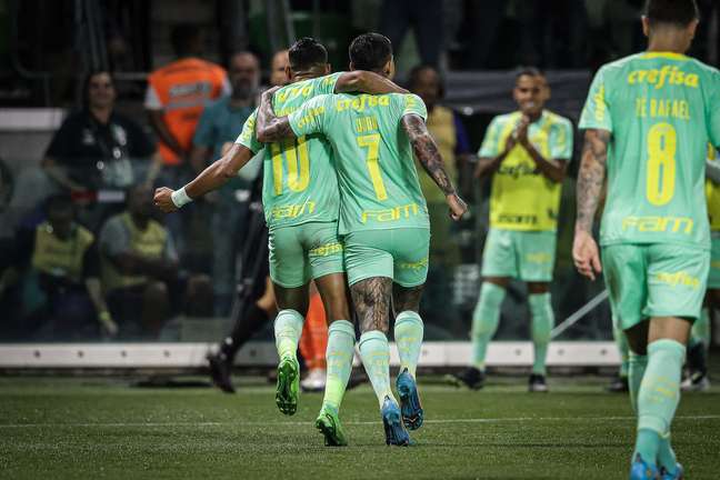 Palmeiras vence Ava&Atilde;&shy; com tranquilidade e volta a abrir 11 pontos na  lideran&Atilde;&sect;a do Brasileiro