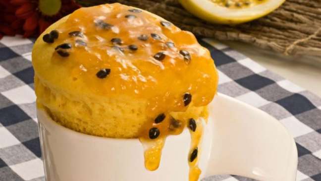 Passion fruit mug cake: easy recipe to use spring fruit
