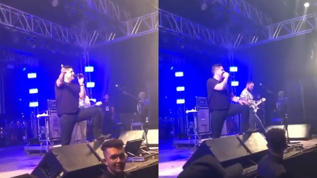 Jorge and Mateus interrupt the show to warn the audience about cell phone theft