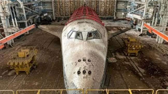 Spaceship was abandoned after a failed mission